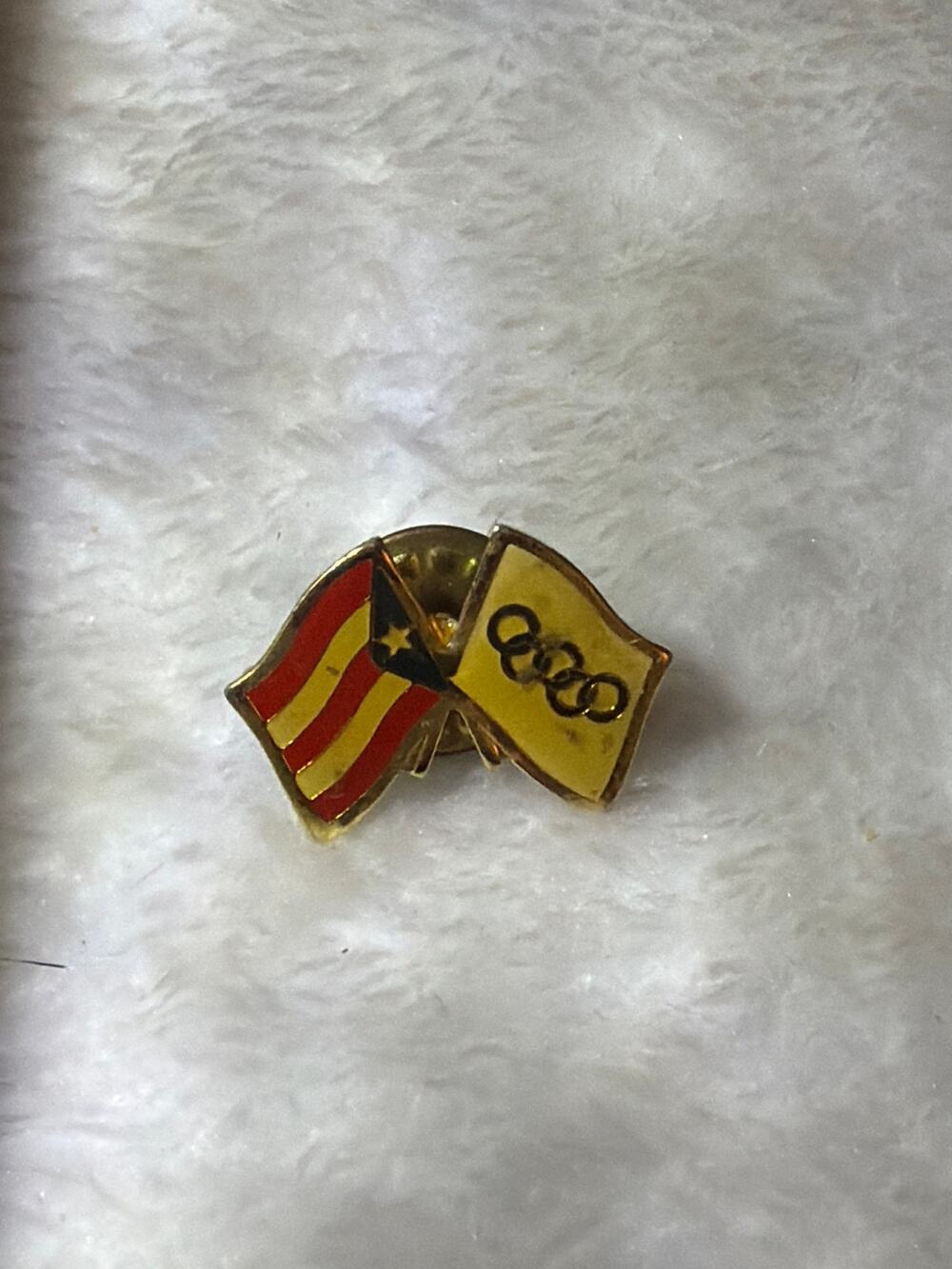 Vintage Puerto Rico Olympic Rings Crossed Flags Enamel Lapel Pin Olympics